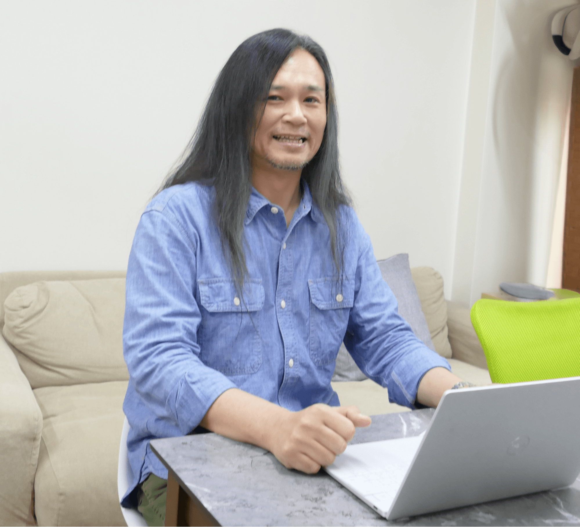 ログラフが語る、CodeRabbit導入2年の成果と課題